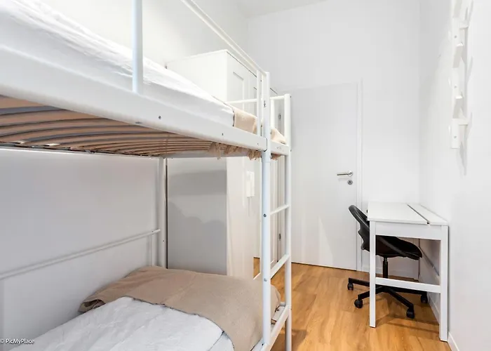 Nice Central City Room Hostel Bécs